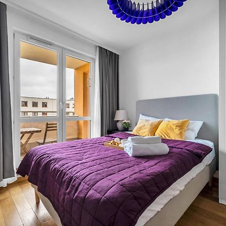 Wola Tower - 60M2, Balcony With City View, Parks Nearby - By Rentujemy Warschau Exterior foto